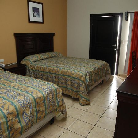Apart Hotel Pico Bonito La Ceiba Habitación foto