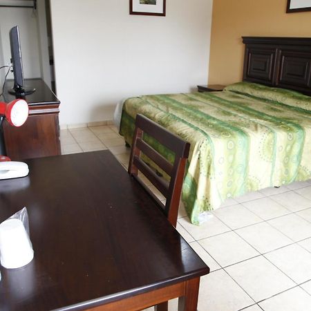 Apart Hotel Pico Bonito La Ceiba Habitación foto