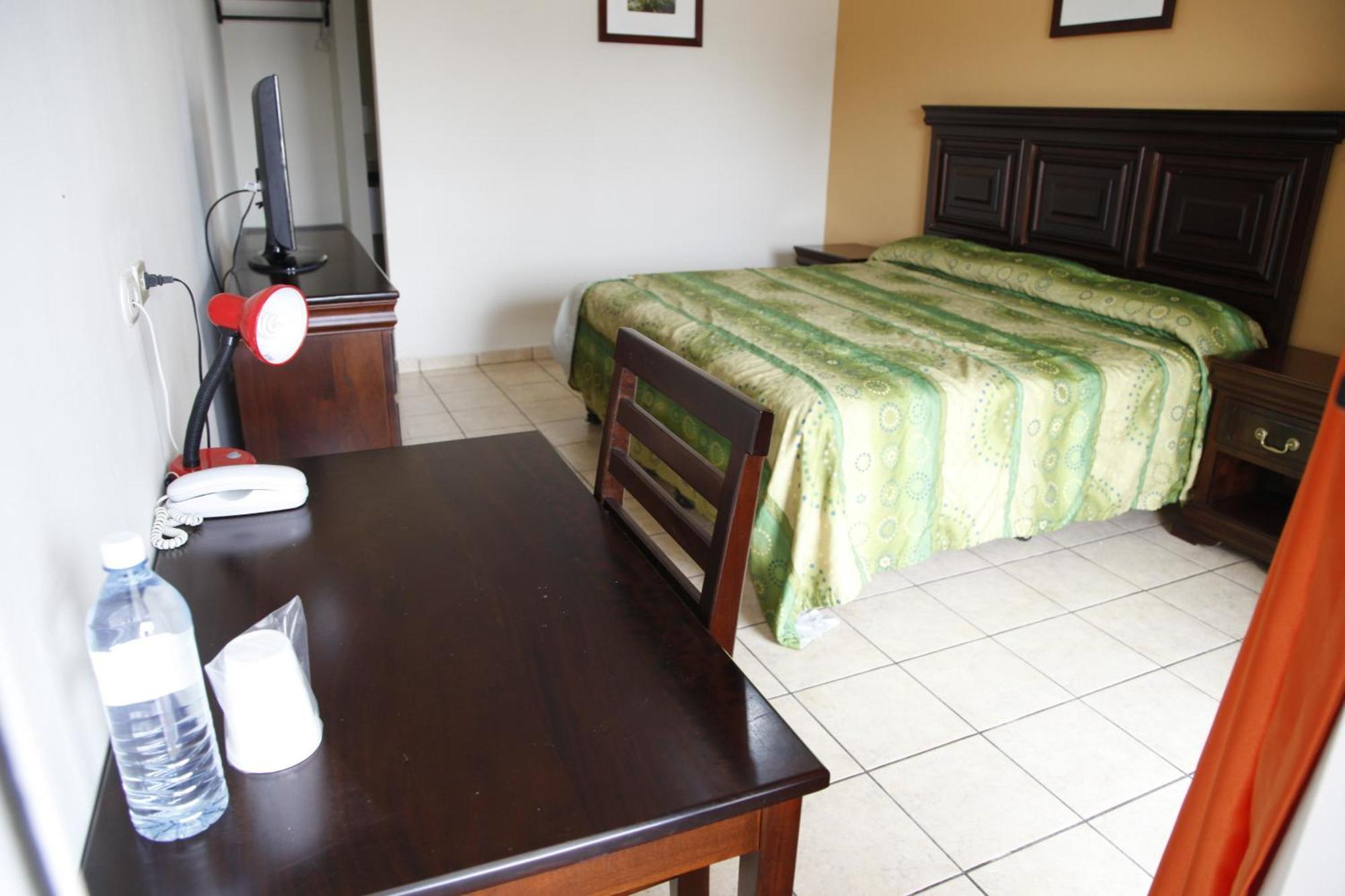 Apart Hotel Pico Bonito La Ceiba Habitación foto